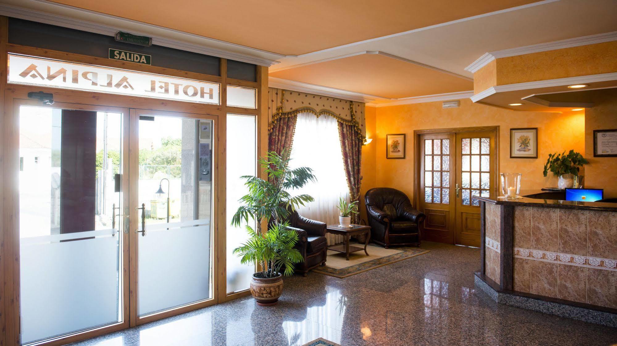 Hotel Alpina Vilanova de Arousa Exterior foto
